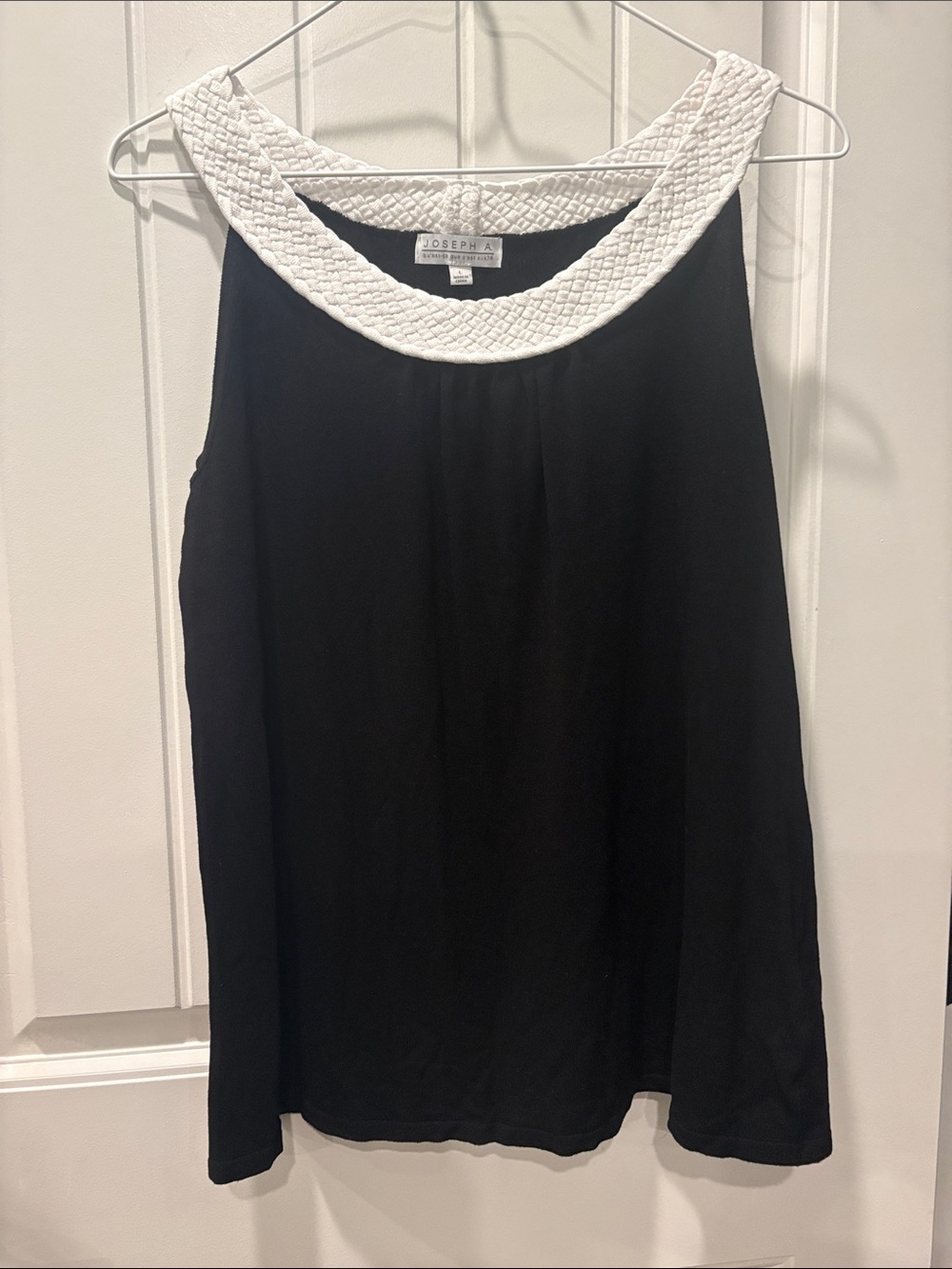 Joseph A Black Tank with White Braided Collar woman’s large